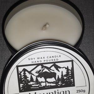 handcrafted scented aromatherapy soy candle * Mountain Pine*